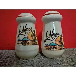 Vintage Las Vegas Souvenir Salt And Pepper Shakers Collectable Kitchen Decor